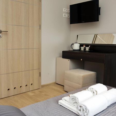 Villa Modlin Airport Nowy Dwór Mazowiecki Chambre photo